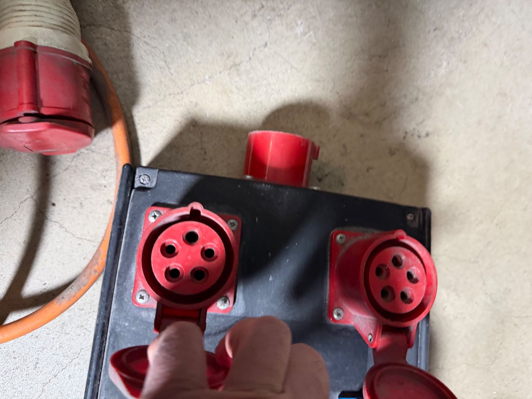 Electrotechnique: Baustromverteiler Starkstrom – D'occasion à Basel par maya2110 4