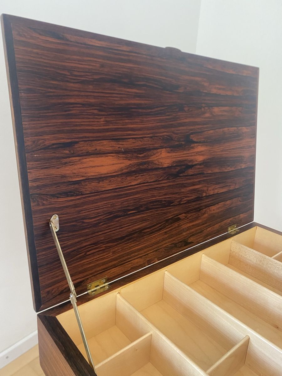 Korpus: Nähschrank auf Rollen - vintage  – Gebraucht aus Walchwil von Cooper2010 5