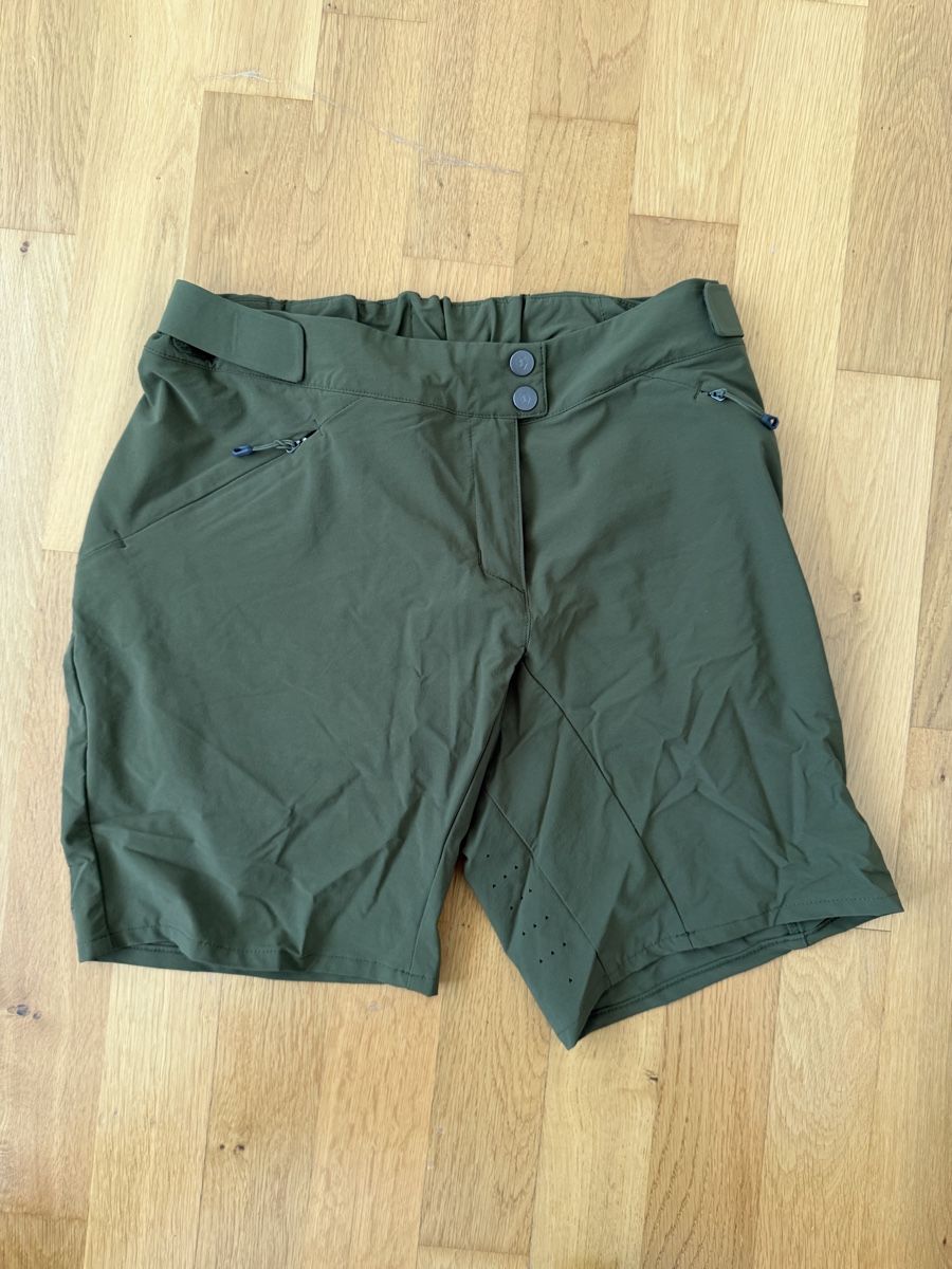 Scott Kleiderpakete: Scott Bikeshorts Damen olive – Neu (gemäss Beschreibung) aus Zug von ste_2prf