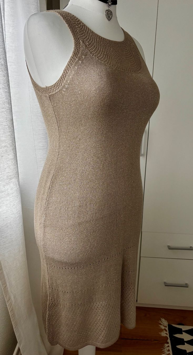 Vestiti: Sinequanone Kleid, Gr. M, Beige, – Usato da Wangen ZH venduto da tel_gxb5