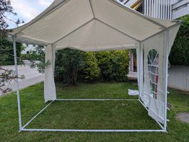 Schönes Zelt für Märkte und Garten / Terrasse 2 x 3 m
