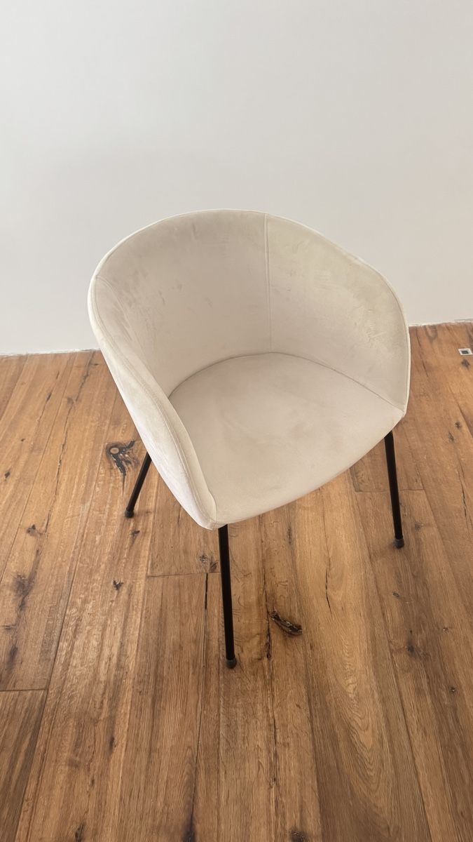 Stühle: Cream Dining Chairs - set of 6 – Neu (gemäss Beschreibung) aus Wädenswil von katdede 1