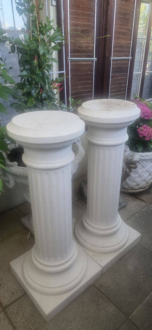 Tutte le decorazioni: 2 weisse Garten Säulen – Usato da Kaufdorf venduto da Nati-Nati