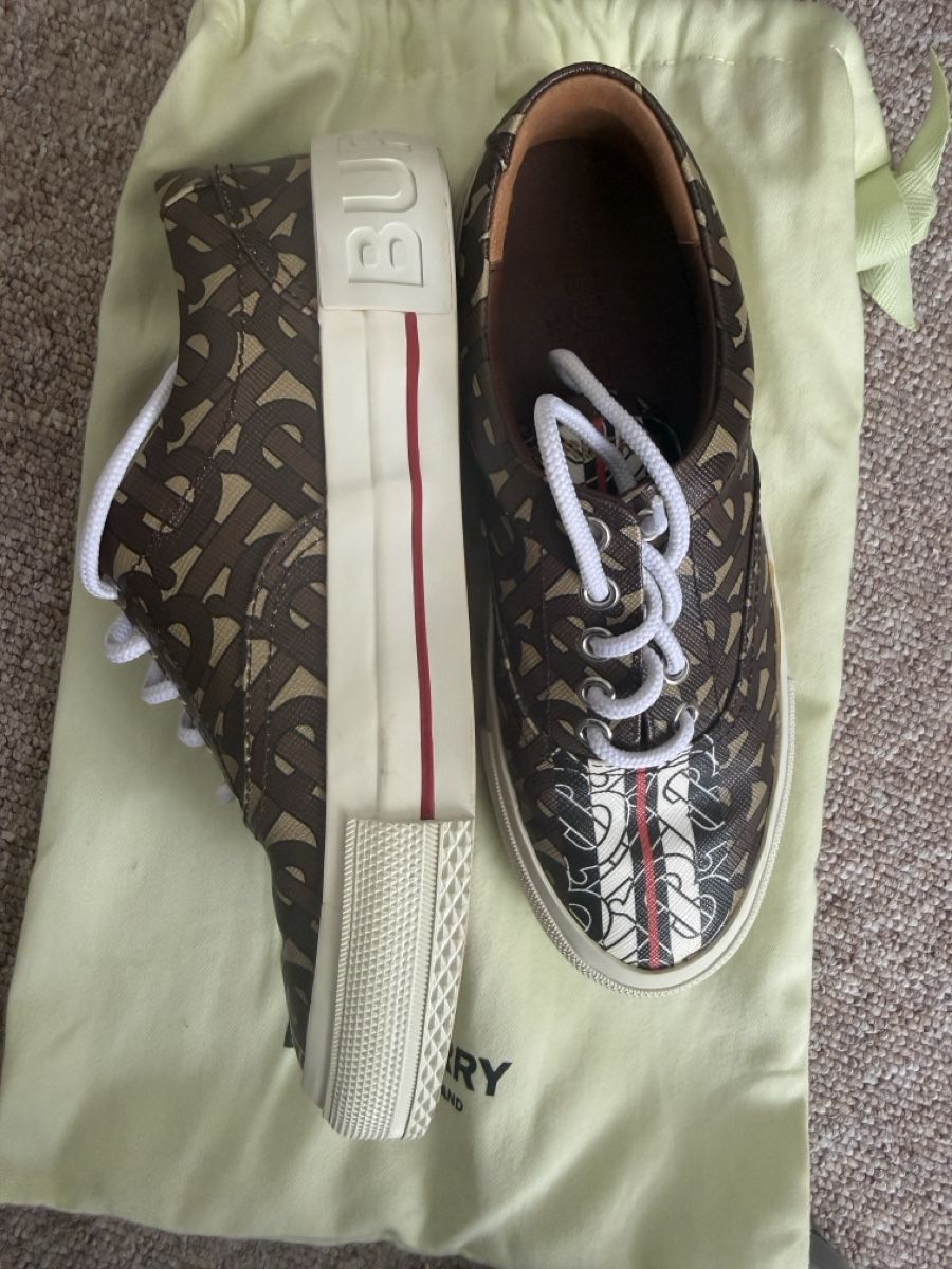 Burberry Scarpe da uomo: Burberry Monogram Stripe E-canvas Sneake – Nuovo (secondo la descrizione) da Wohlen AG venduto da rol_8r5l 4