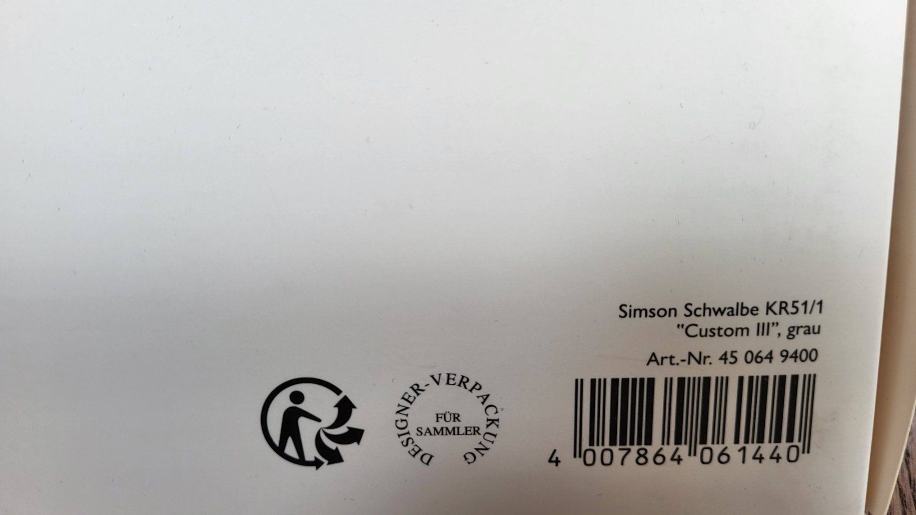 Schuco Kit di modellismo & Modellini statici: Simson Schwalbe KR51/1 Custom III 1:10 Schuco – Usato da Rothrist venduto da Juana5 3