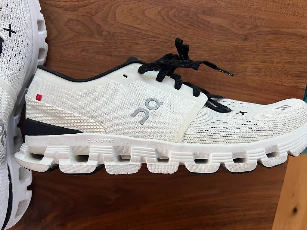 On Herrenschuhe: On Cloud X Grösse 45 neuwertig – Gebraucht aus Arlesheim von SKA_4144 4