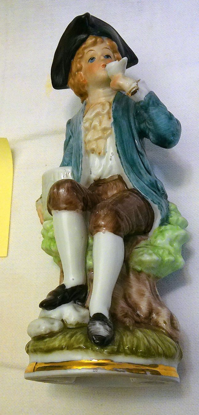 Statuette: Figur Knabe mit Vogel – Usato da Kleinlützel venduto da tomfundus
