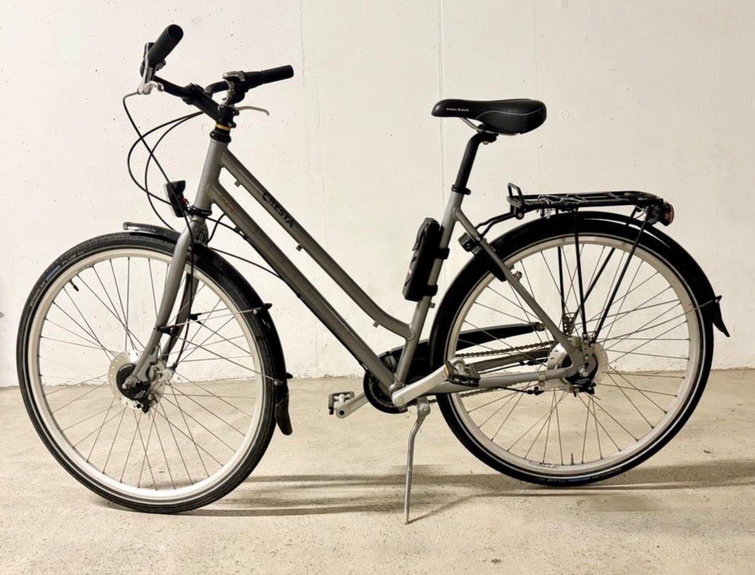 Cresta Biciclette: Cresta Largo Damenvelo – Usato da Dübendorf venduto da katrinpe