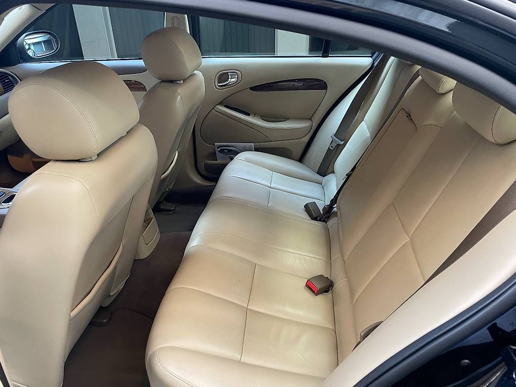 Jaguar Automobili: Jaguar S-Type 2.7D V6 Cornwall – Usato da Brugg AG venduto da fab_5j5d 4