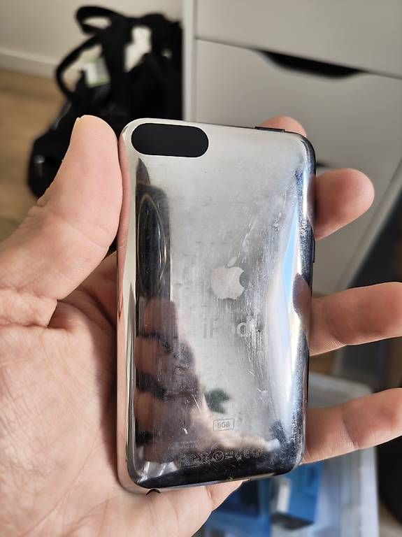Lettore multimediale portatile: iPod Touch 8GB (2. Gen) – Nuovo e nell'imballaggio originale da Lachen SZ venduto da Kamelfluesterer 1