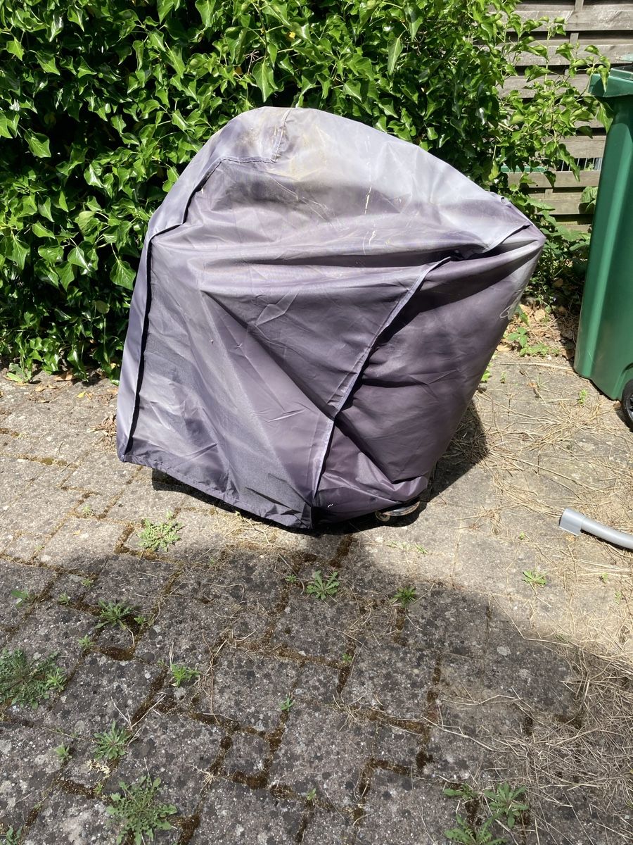 Bracieri: Grill Charly, top Zustand, mit Hülle, – Usato da Aarwangen venduto da to-hirschi 5