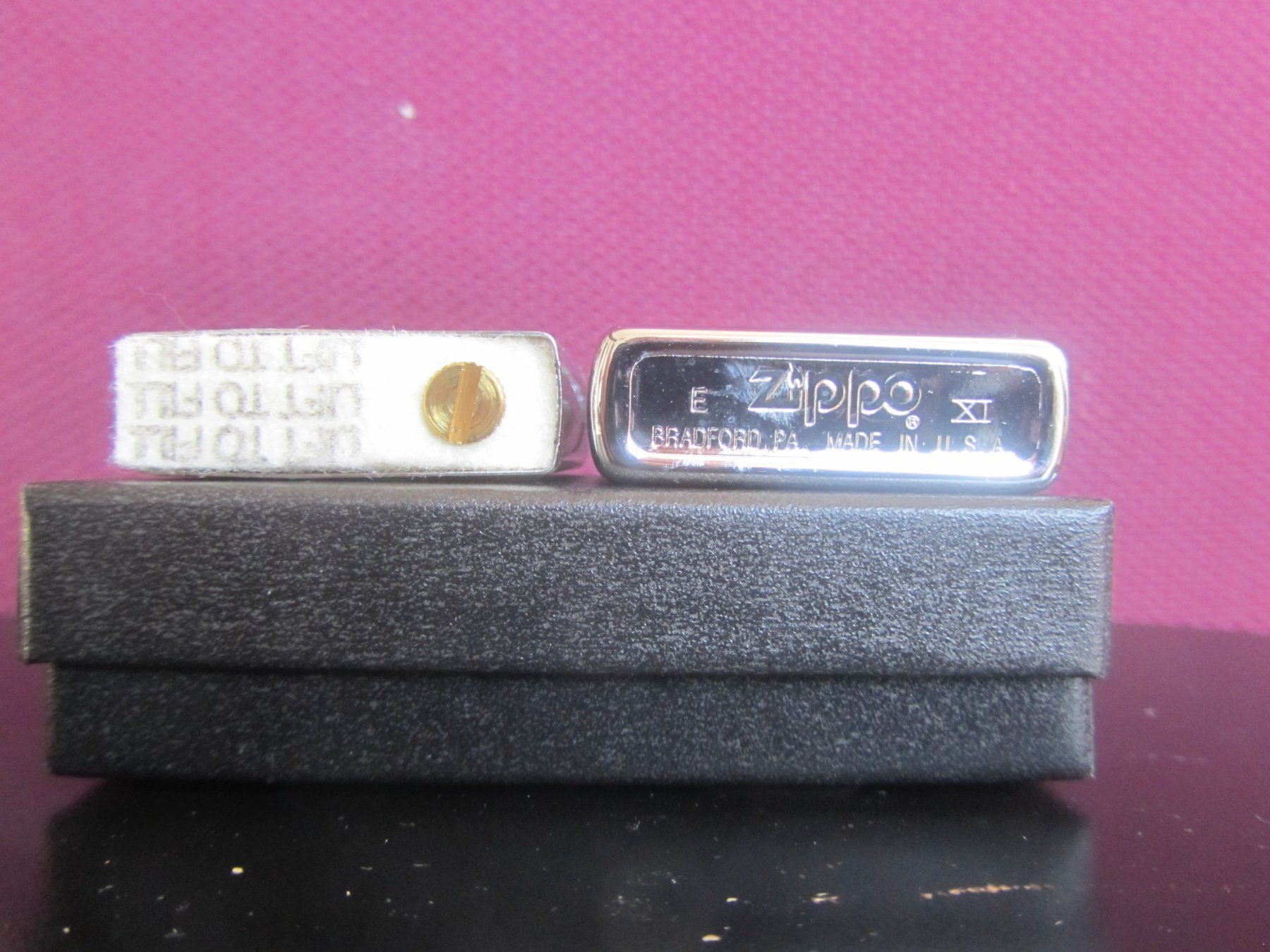 Zippo Accendini: Zippo dog engraved 1995 NEW – Nuovo e nell'imballaggio originale da Pampigny venduto da Calypso06 3