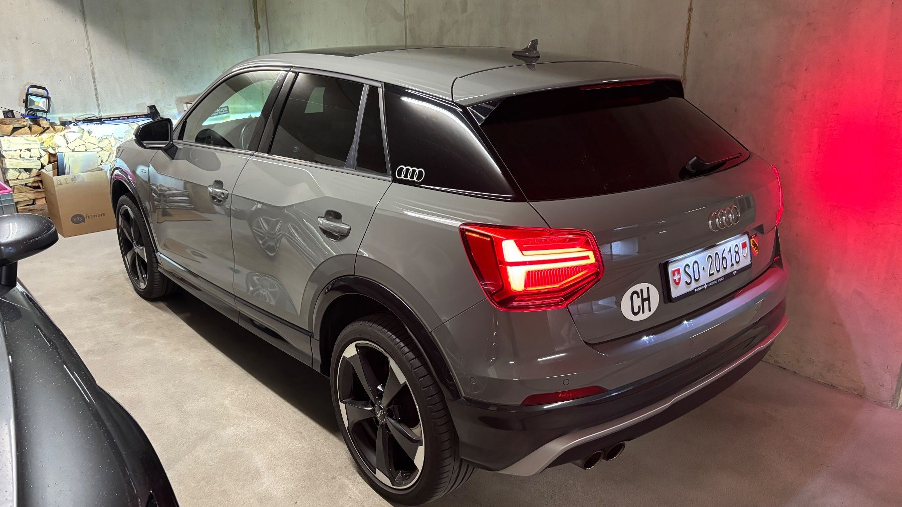 Audi Automobili: Audi Q2 TFSI 1.4 S-line, quantum-grau – Usato da Riedholz venduto da trini66 1
