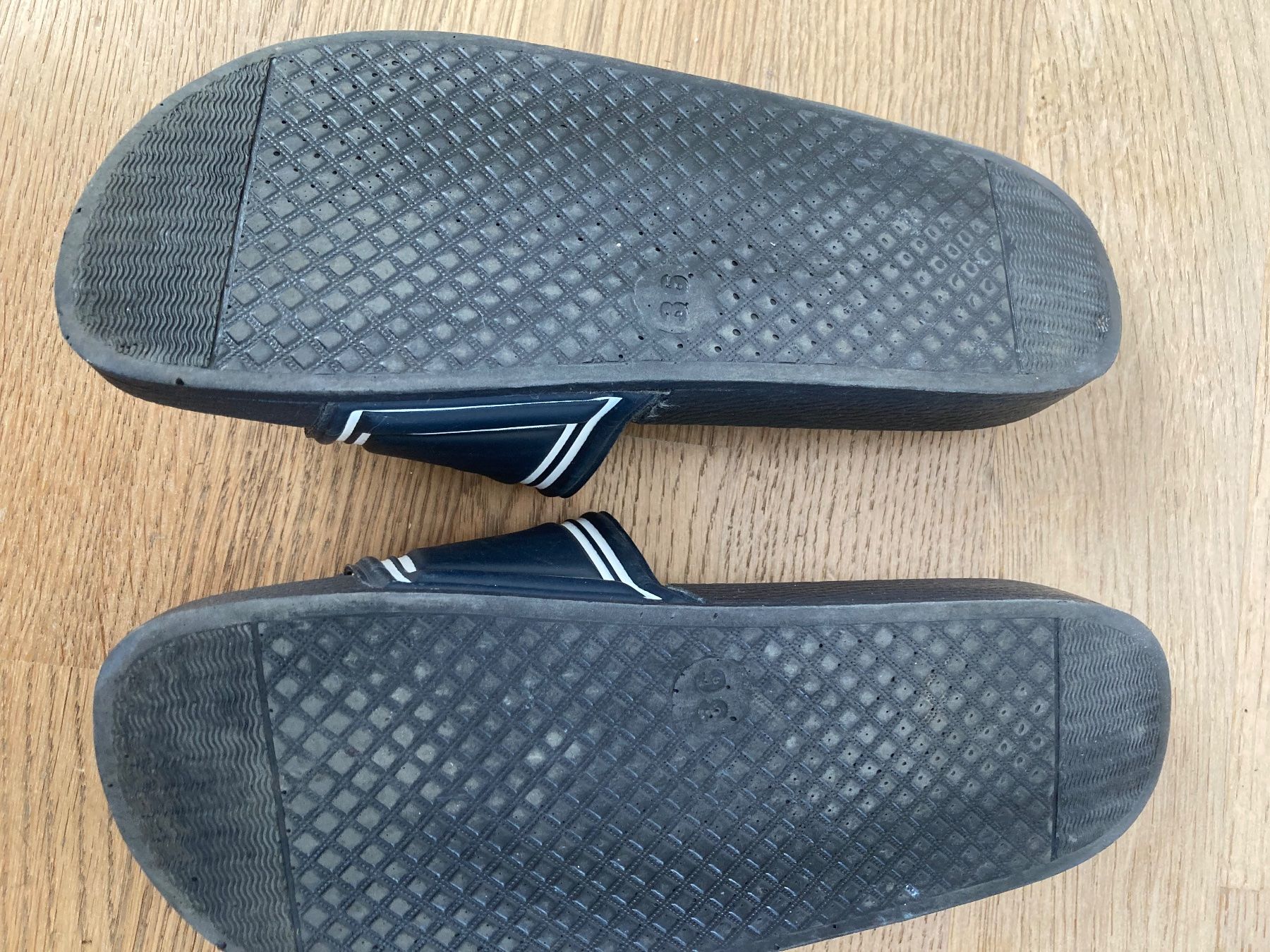 Fila Schuhe für Jungen: Badesandale FILA Grösse 36 – Gebraucht aus Köniz von Hollis01 1