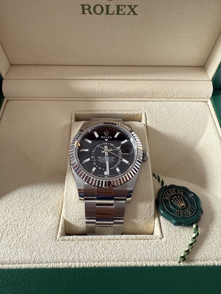 Rolex Orologi: Rolex - Sky-Dweller – Nuovo e nell'imballaggio originale da pully venduto da asi_w6gl 1