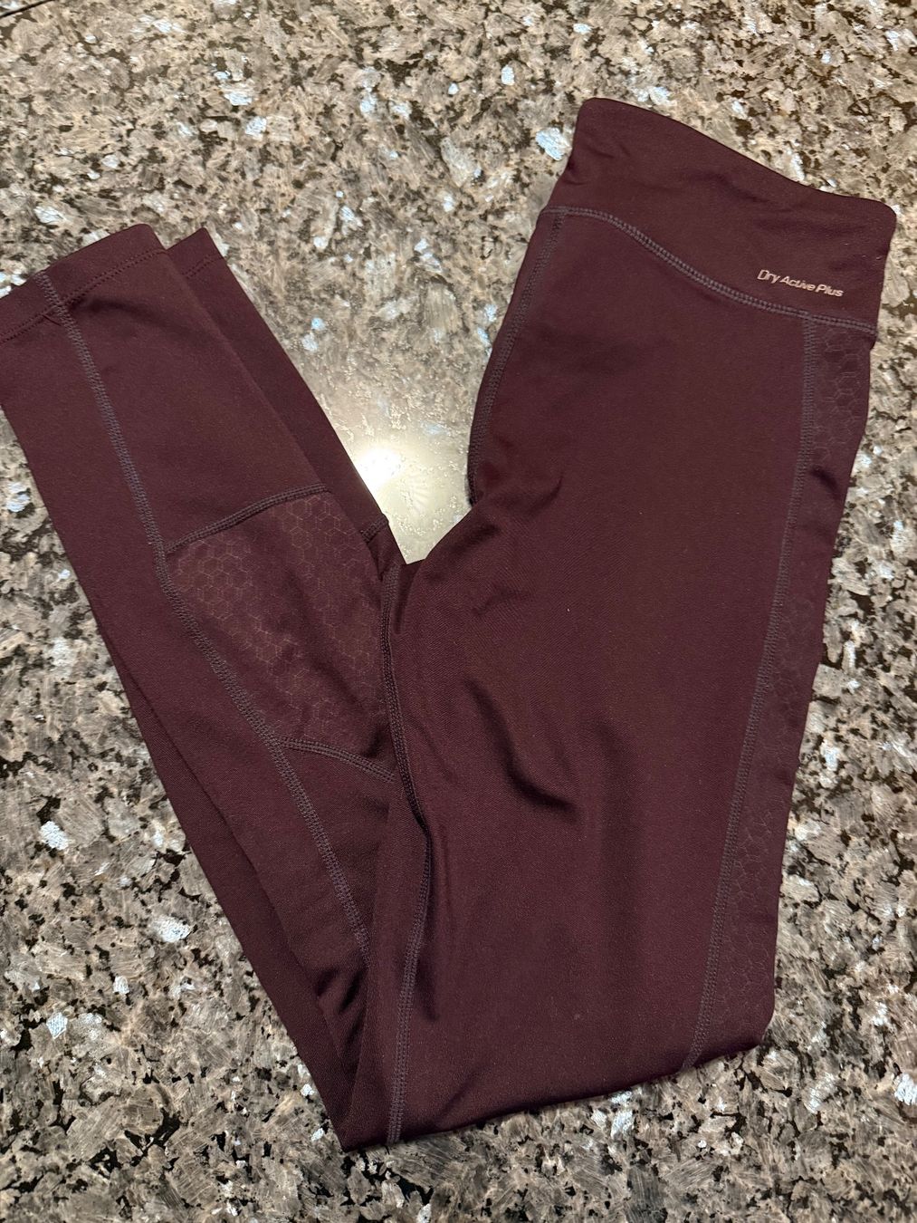 Leggings: Damen Sportleggins S/36 – Usato da Luzern venduto da sarahxtwilight