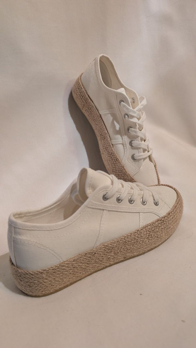Scarpe da uomo: Sneaker Schuhe SuperCracks Dora Weiß Bastsohle – Nuovo (secondo la descrizione) da Sarmenstorf venduto da T.Sunl8 1
