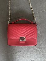 Handtasche rot mit Kette