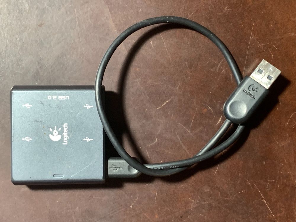 Logitech USB 2.0 Hub / Verteiler Adapter, 4-auf-1 (Gebraucht) in Sursee ...