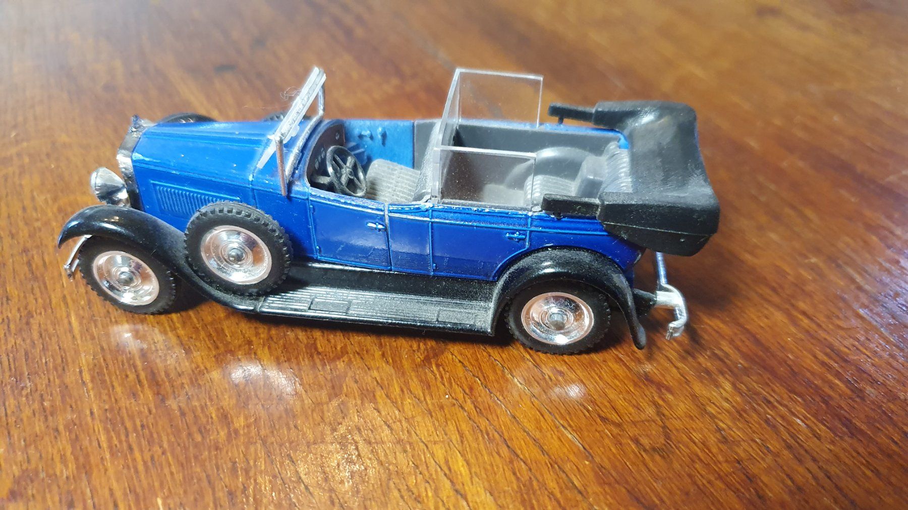 Solido Modellini d'auto: Fiat 525 N 1929 – Usato da Châtonnaye venduto da Kojak120