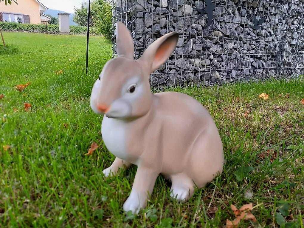 Figuren: Petit lapin en résine Ht. 27 cm – Neu (gemäss Beschreibung) aus courtételle von capsule05