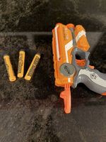 Nerf Firestrike Elite mit Laser inkl. 3 Nerf-Schüssen