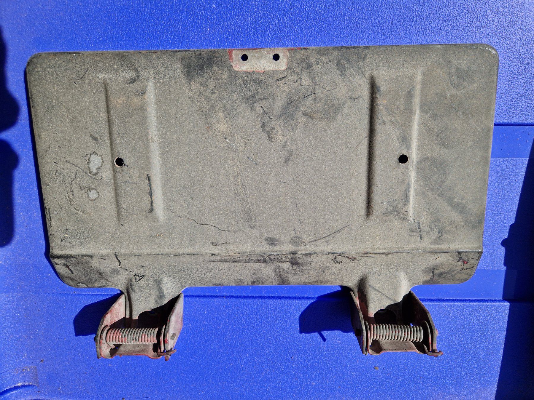 VW Alle Autoersatzteile: VW T3 Serviceklappe – Gebraucht aus Oeschseite von  1