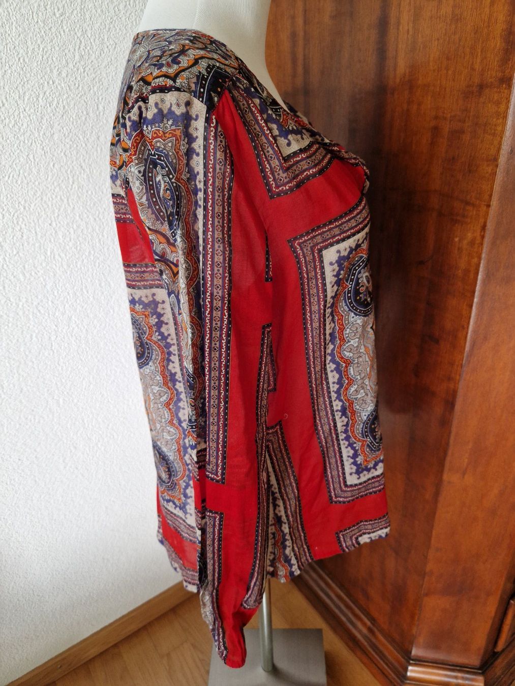 Emily van den Bergh Camicette: EMILY VAN DEN BERGH Bluse – Usato da Möhlin venduto da Cloudy73 1