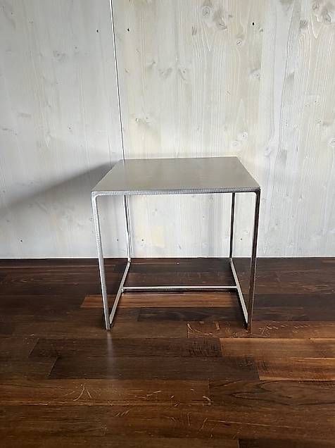 Minotti Tavoli: Minotti - Duchamp Beistelltisch – Usato da Burg im Leimental venduto da Anna_Wiener 2