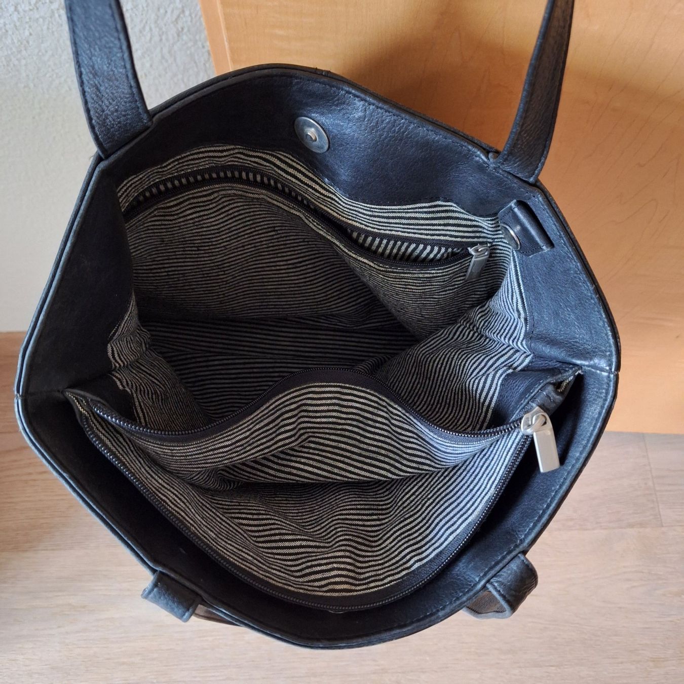 Borse da donna: Ledertasche schwarz – Usato da Nussbaumen AG venduto da Hilai 3