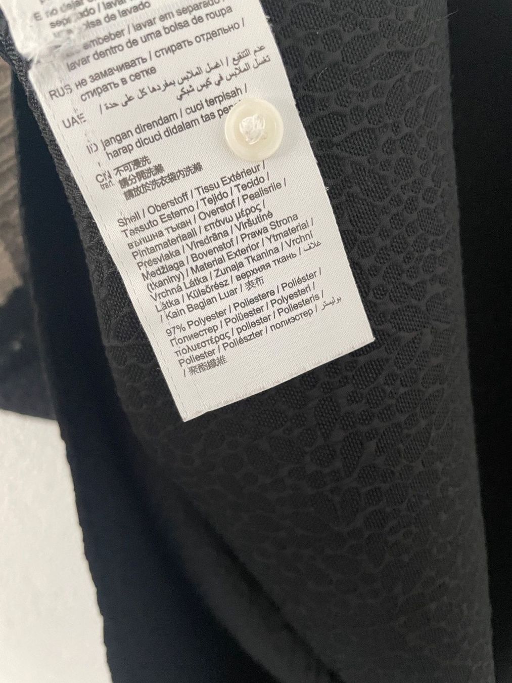 Camicette: Bluse esprit schwarzweiss Gr. 36 – Usato da Schmitten FR venduto da ancaob 3