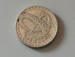 1 Pound (una sterlina) del Regno Unito coniata nel 2007
