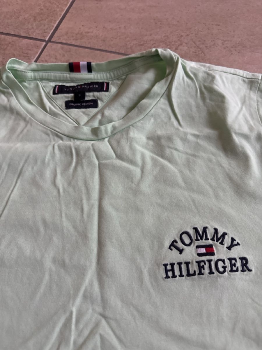 Tommy Hilfiger T-shirt: T-Shirt Grösse S Tommy Hilfiger – Nuovo (secondo la descrizione) da Otelfingen venduto da Tommy112 1