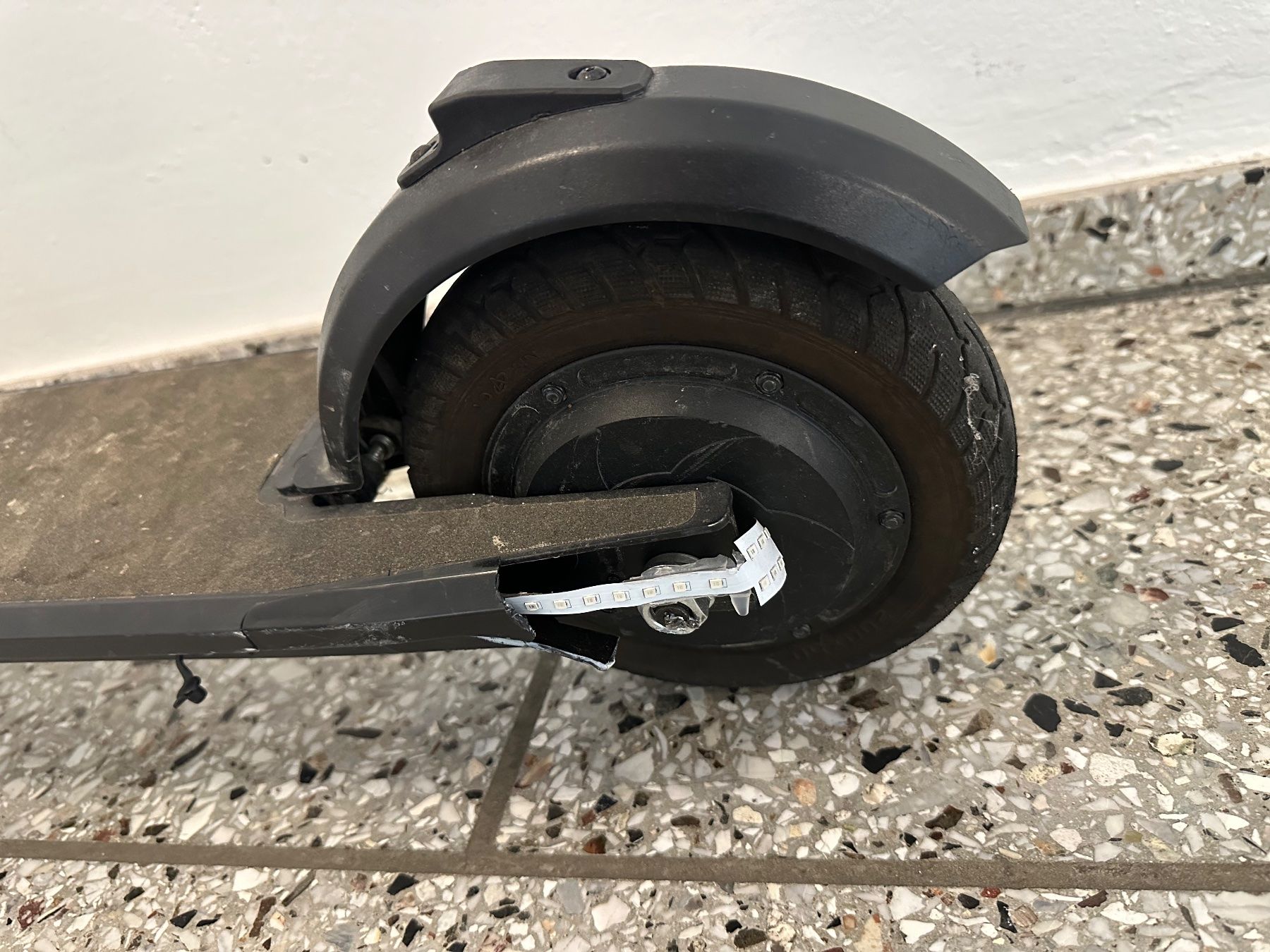 Kickboard: E-Scooter Go – Defekt aus Liestal von FuV01 5