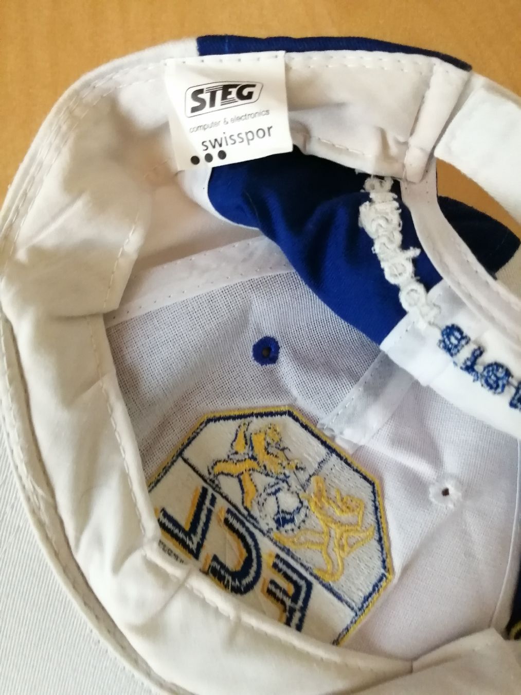 Copricapi, berretti & cappellini: FC Luzern Kappe blau weiss gebraucht – Usato da Honau venduto da holunder3 7