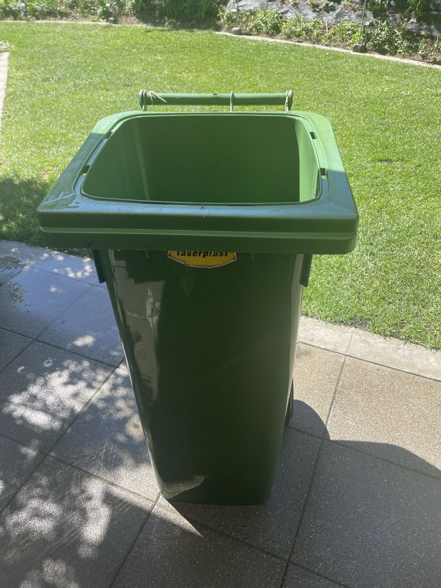 Sonstiges: Grünabfall Container 120 L – Gebraucht aus Hallwil von nik_ftg7 1