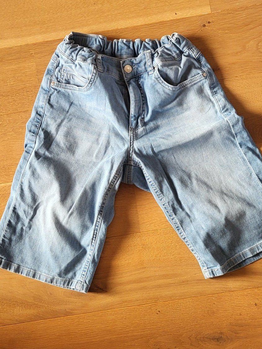 Angels Hosen: Angels Jeans kurz Gr 34 – Gebraucht aus Zürich von Sibetti