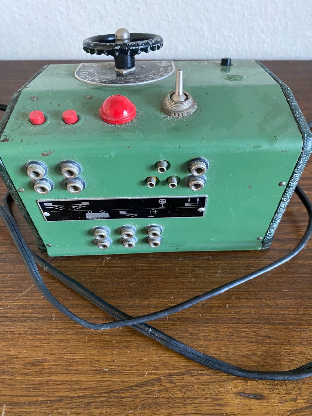 Buco Modellini di ferrovie: Vintage Buco Modelleisenbahn Transformator – Difettoso da Gümligen venduto da Vicky2 3