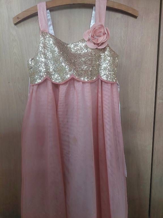 Costumi: Prinzessinenkleid mit Umhang – Usato da Dietwil venduto da tigerloch 3