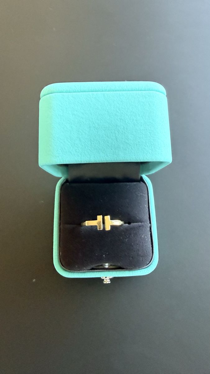 Tiffany & Co. Anelli: Tiffany & Co. T Ring Gelbgold – Usato da Küsnacht venduto da cri_ngg5