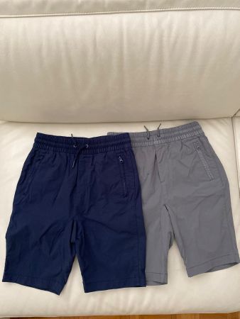 2 shorts GAP garçon 8-10 ans