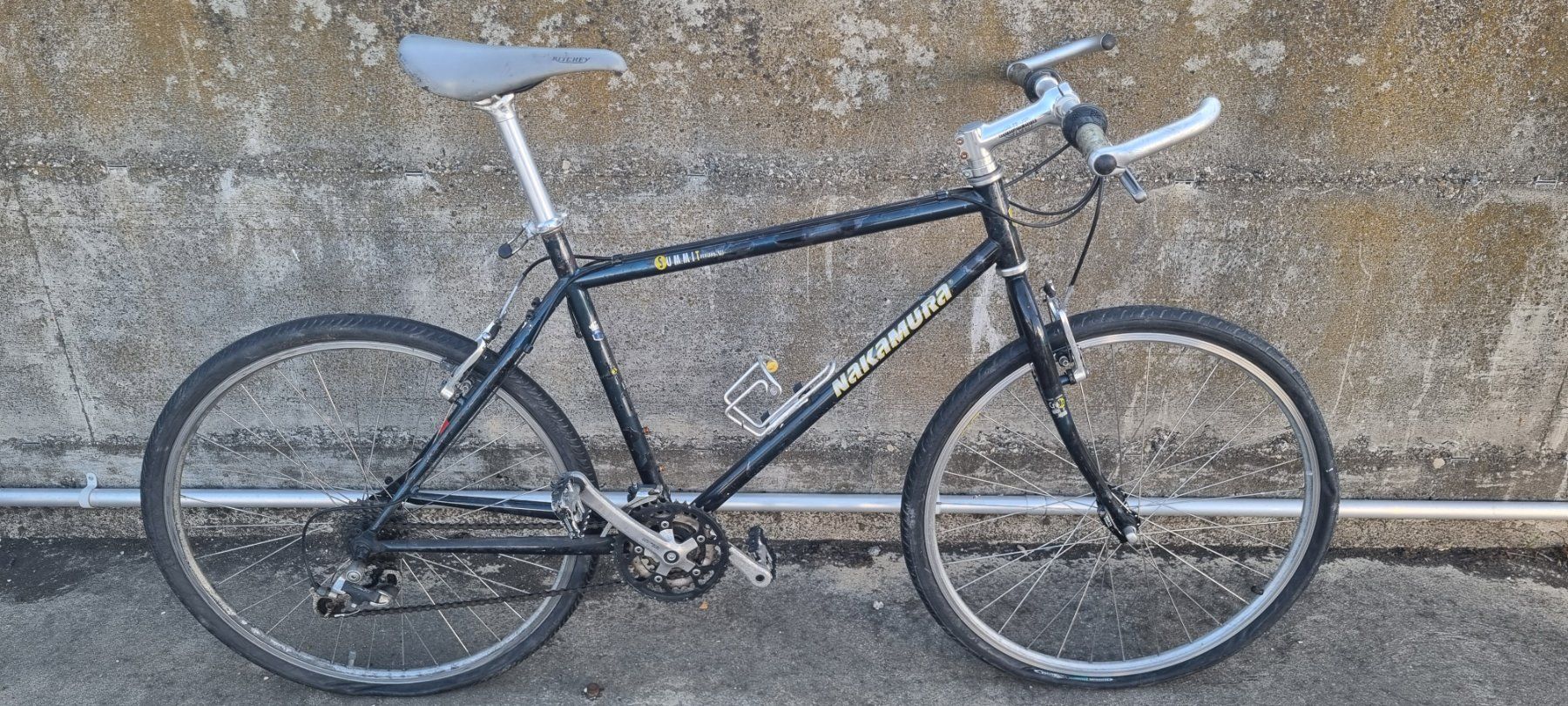 Vélos: 5 Velos für Export – Défectueux à Zürich par beaahaus 1