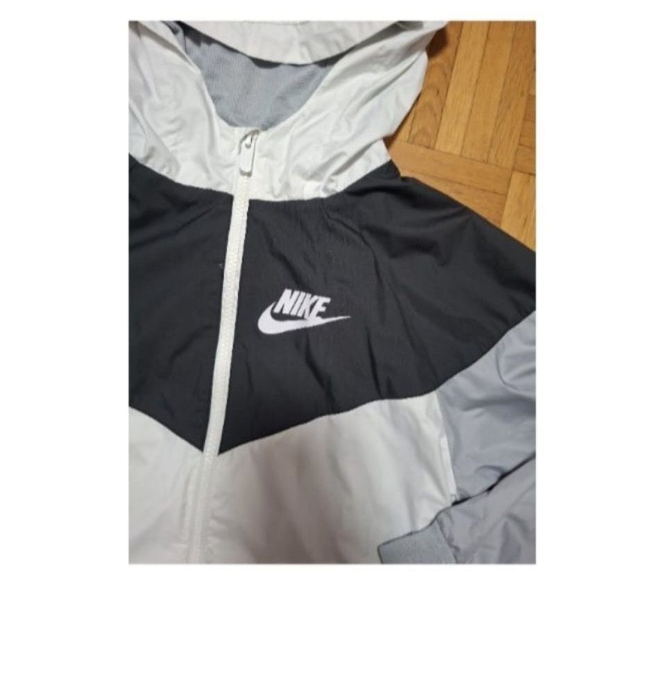 Nike Jacken: Nike Windbreaker Jacke – Gebraucht aus Wetzikon ZH von eli_kg9j 2