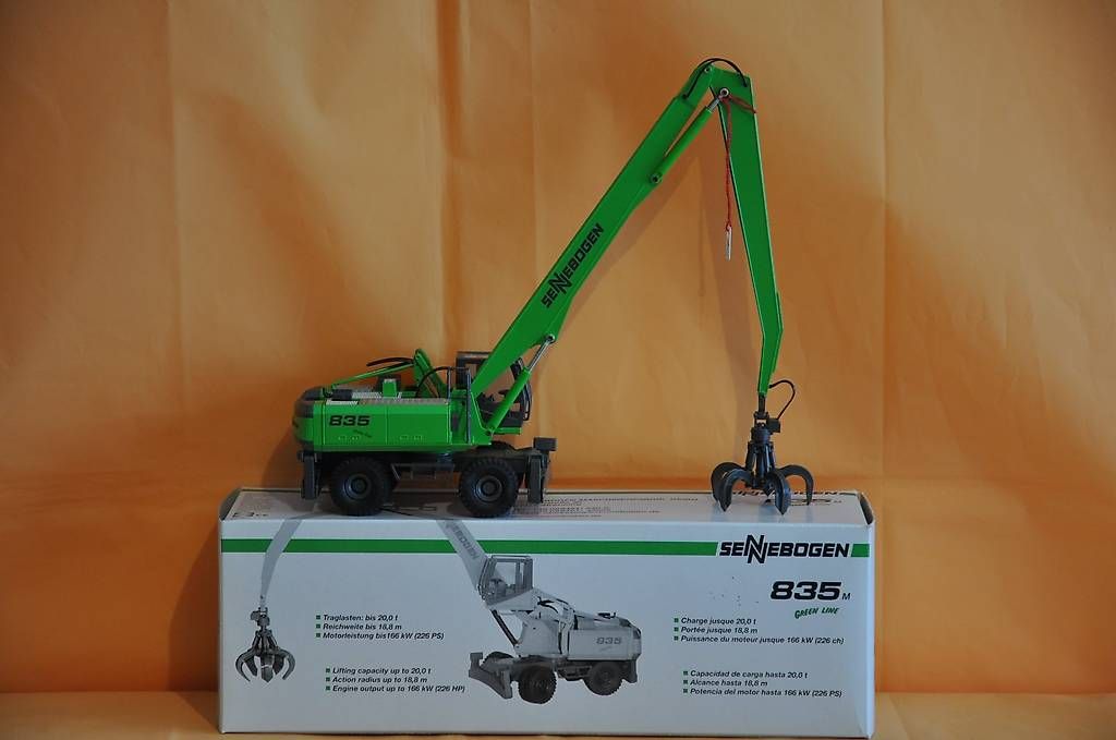 Conrad Kit di modellismo & Modellini statici: SENNEBOGEN 835 M Materialhandler – Nuovo (secondo la descrizione) da Mitlödi venduto da worker04 1