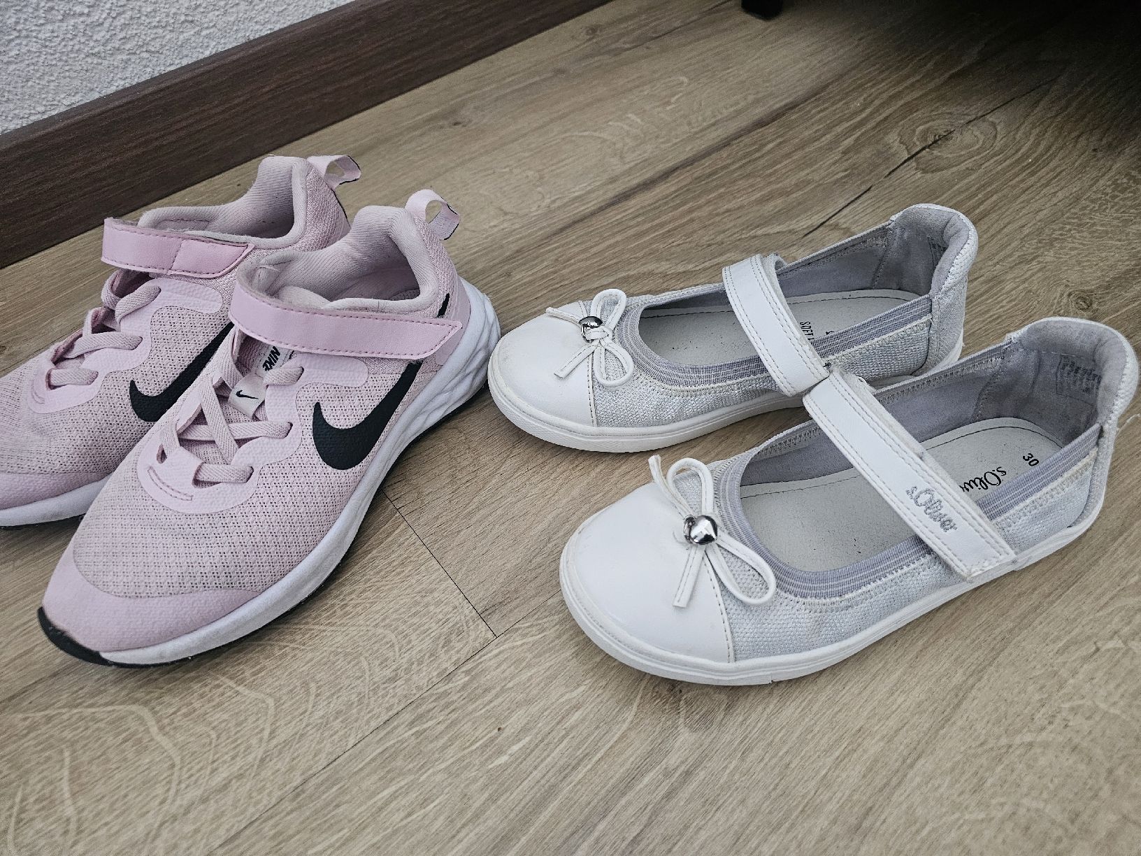 Scarpe per ragazze: Schuhpaket Mädchen Gr. 30 – Usato da Grosshöchstetten venduto da Qenko 2