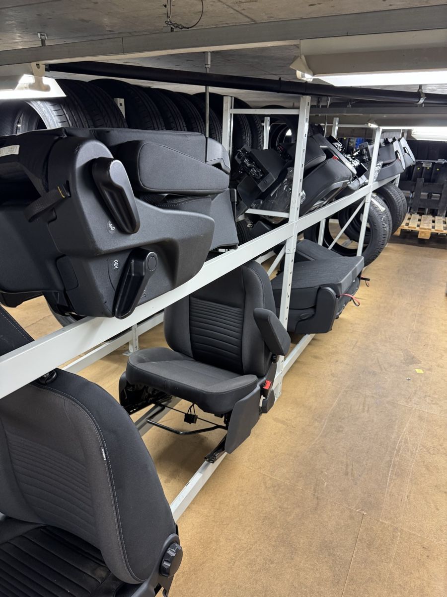 Tutti pezzi di ricambio auto: Sitze Ford Transit Custom  – Nuovo (secondo la descrizione) da Belpberg venduto da Wertvoll99 3