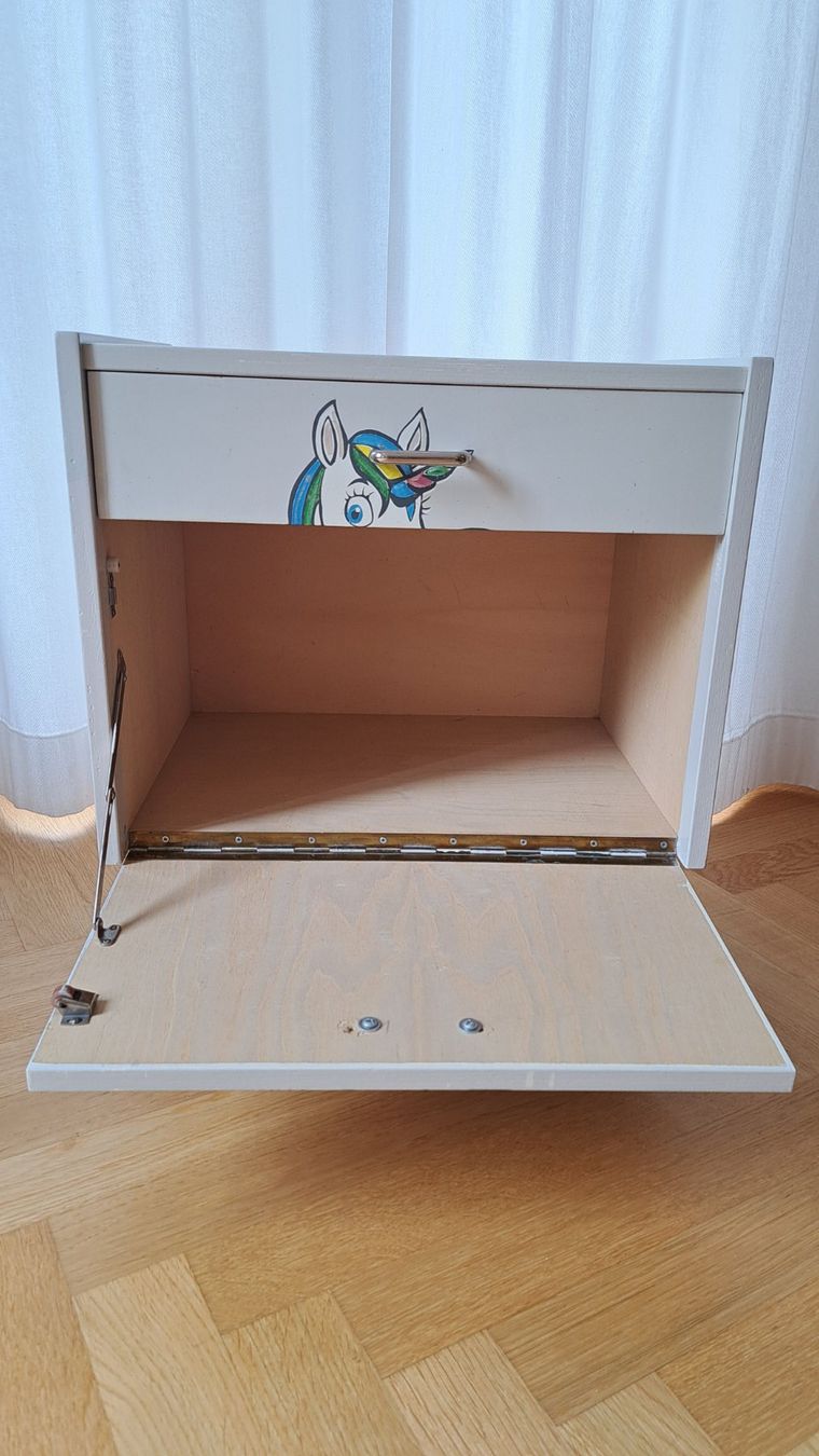 Nachttische: Nachttisch Kindermöbel Einhorn weiss mit Schublade – Gebraucht aus Aesch BL von ann_9t8x 3