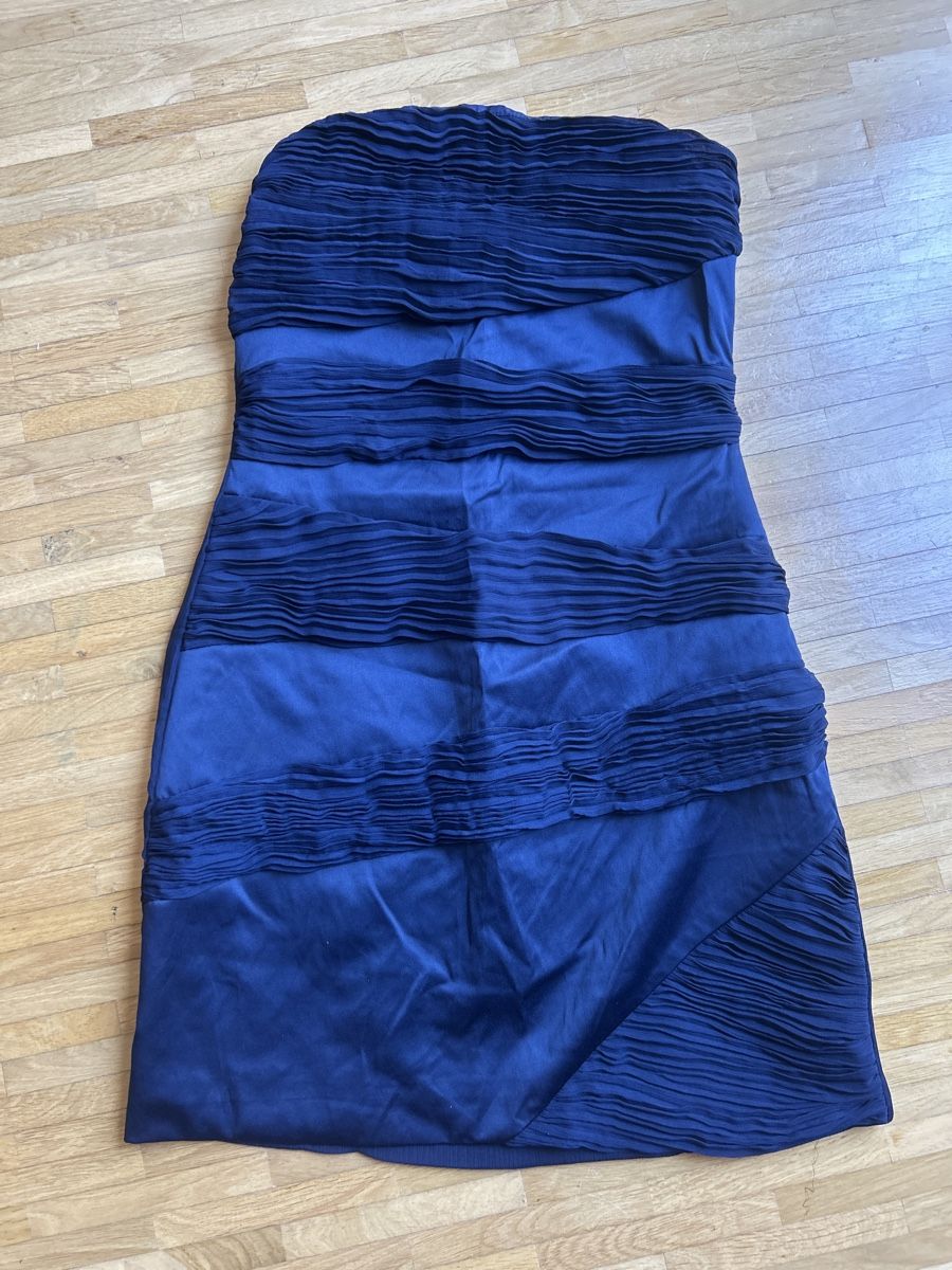 Zebra Vestiti: Marineblaues Minikleid Gr. S – Usato da Winterthur venduto da turmalina15