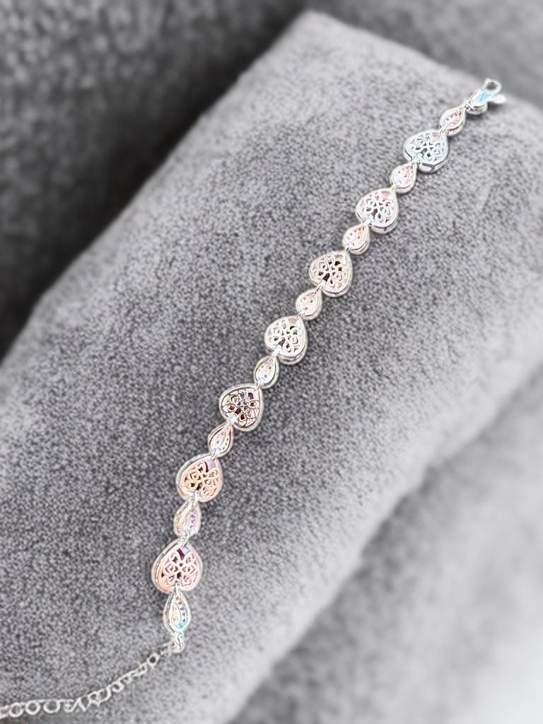 Bracciali & Braccialetti: Bracelet Amour Toujours – Nuovo e nell'imballaggio originale da St-Maurice venduto da Sandrinette123 4
