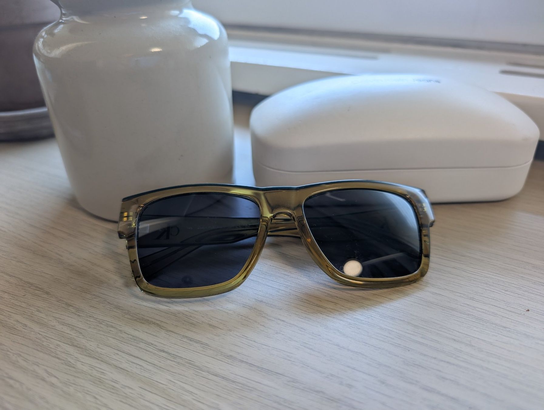Lunettes & Verres: Calvin Klein Jeans CKJ23605S – D'occasion à Zürich par den_wg6w